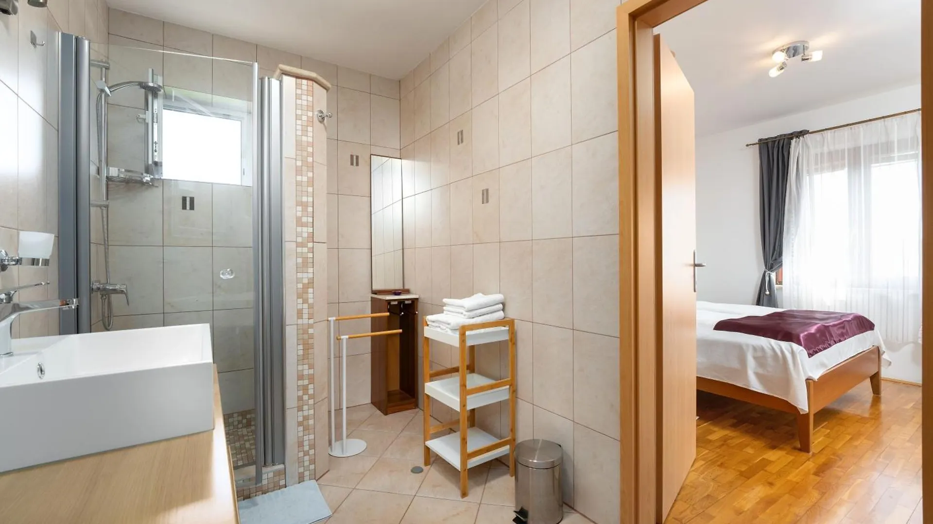 Funtana Apartments Ap 5, Nur 500 Meter Zum Zentrum 0*,